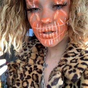 Meet your Posher, Lexi